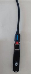 kľúč_položený_na_stole_v_USB_predlžovačke_zníži_riziko_opotr_Gvi5d3v.jpg
